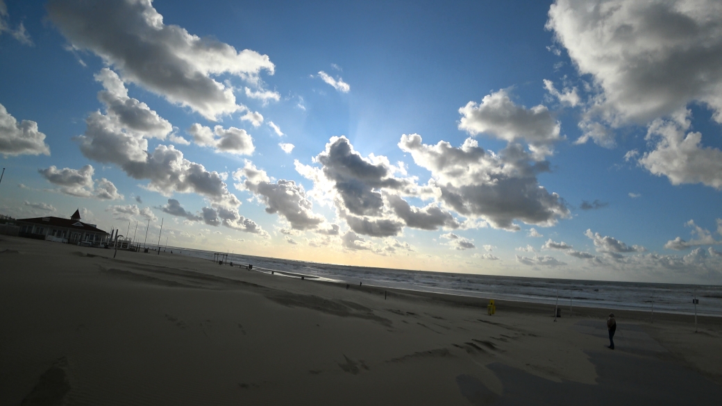 Bild   C0197.MP4 snapshot 00.07 [2017.09.13 16.03.38] wird geladen, bitte warten...